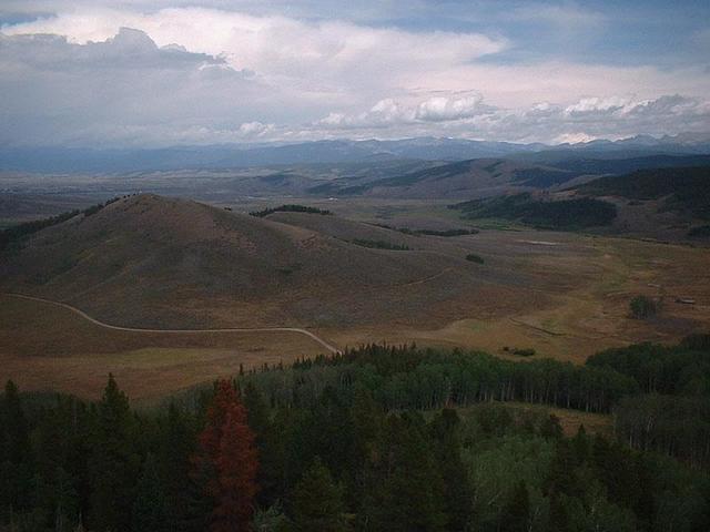 View from a ridge 1.2 km from the confluence