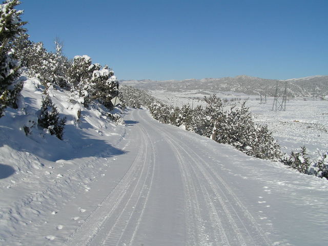 Nearest road to the confluence, 1 km east of the confluence, looking north.