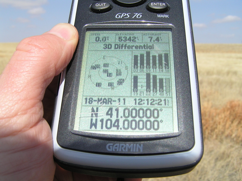 GPS reading at the confluence:  Quite a few satellite images visible here.
