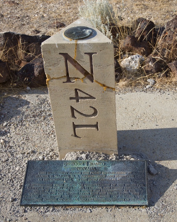 TriState marker (Photo by Ross Finlayson) 
