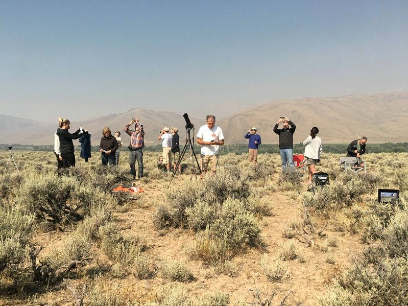 Confluence and Eclipse chasers