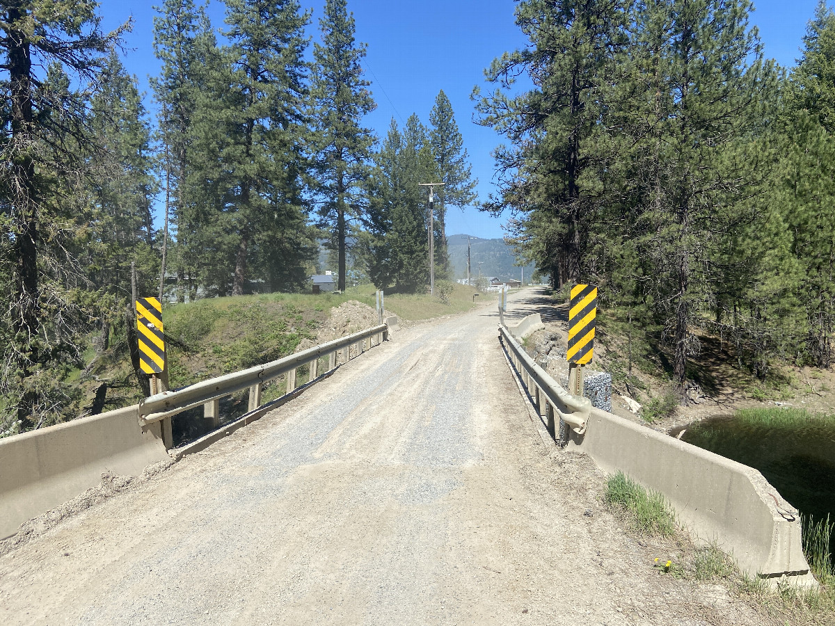 The closest road to the Confluence point.  