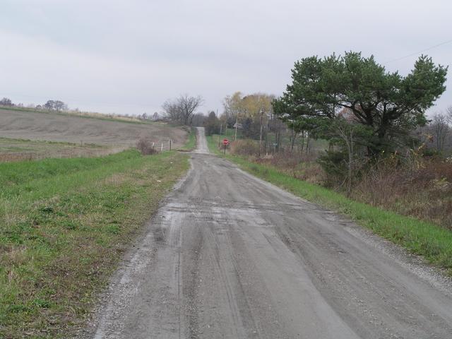 Izaac Walton Road looking west, north of 38N 89W