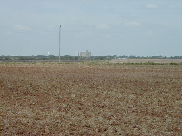 Looking WSW at Manchester, OK's grain elevators