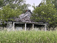 #10: Abandoned farmhouse at the beginning of the hike to the confluence.