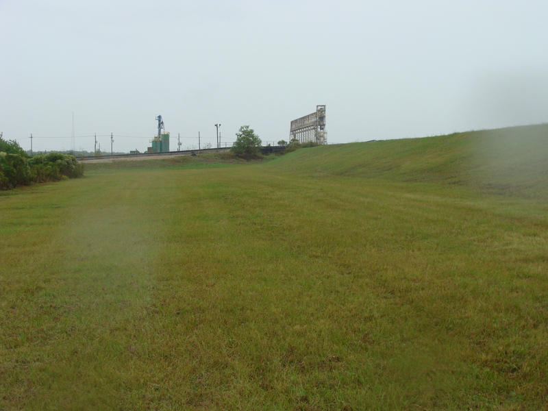 View east from 30N 90W.