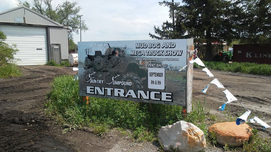 Landowner's sign with telephone number