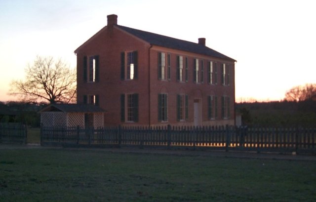 The Little Red Schoolhouse - Just Off I-55 on Hwy 17