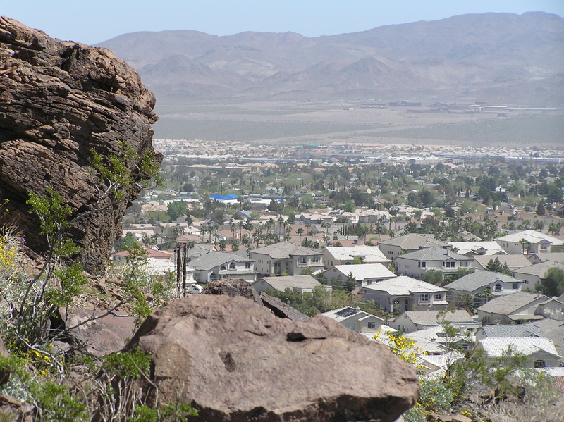 Zoomed in view to the east from the confluence.