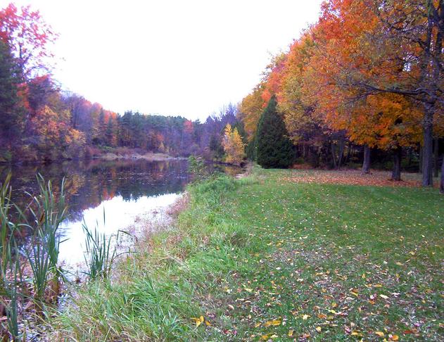 The confluence lies  20 feet from the right bank in this lake.