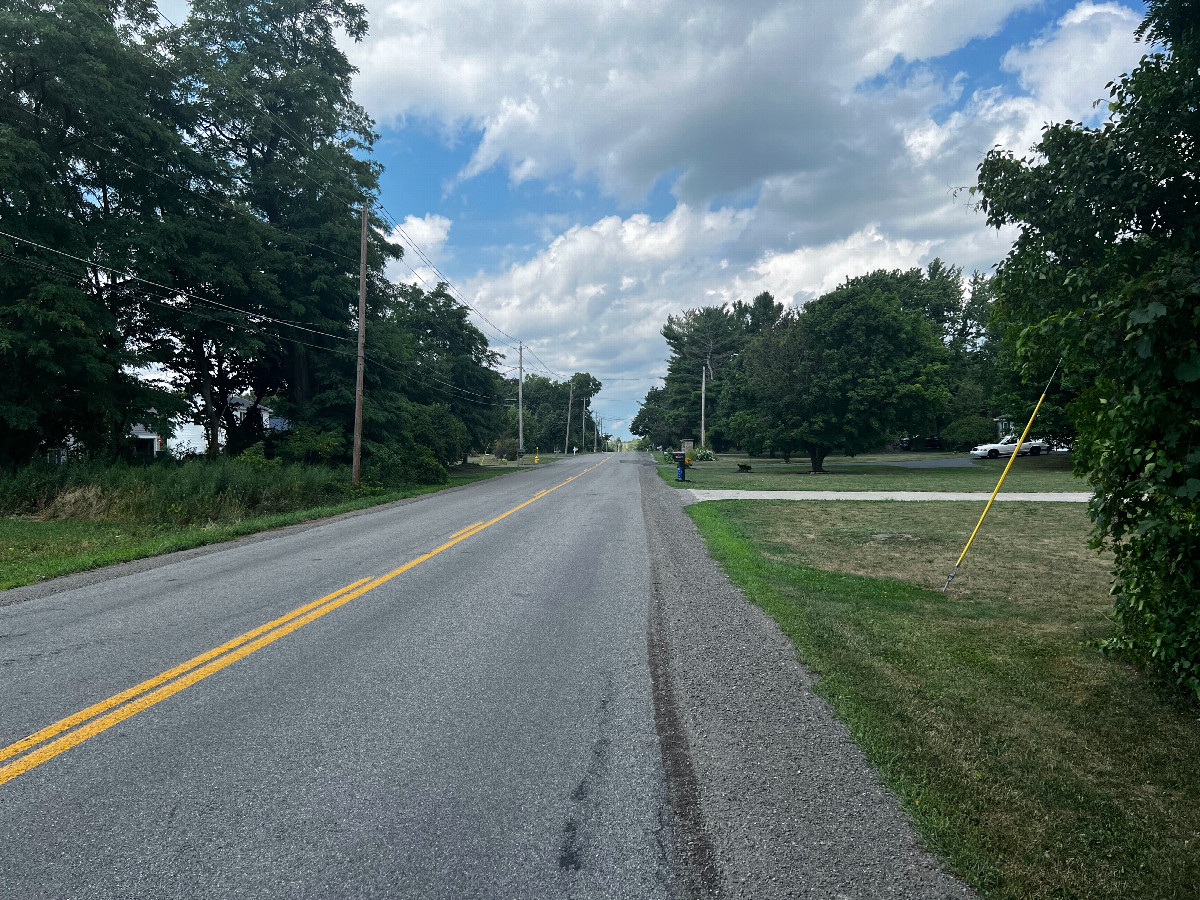 Remarkably, this Degree Confluence Point lies on a paved road.  (This is also a view to the North.)