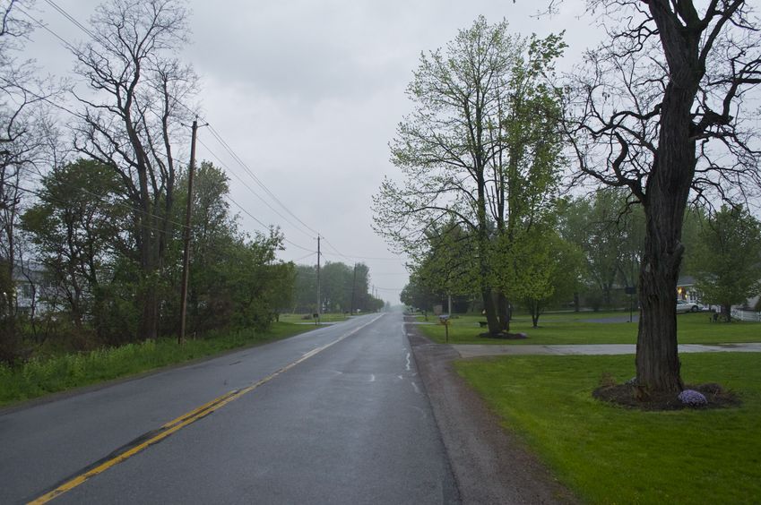 The confluence point lies on the paved road, near the bottom of this photo.  (This is also a view to the North)