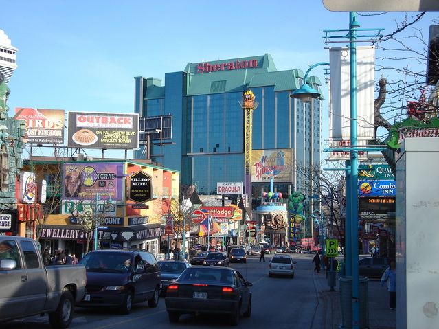 Todo para turistas en Niagara - All for tourism on Niagara Falls