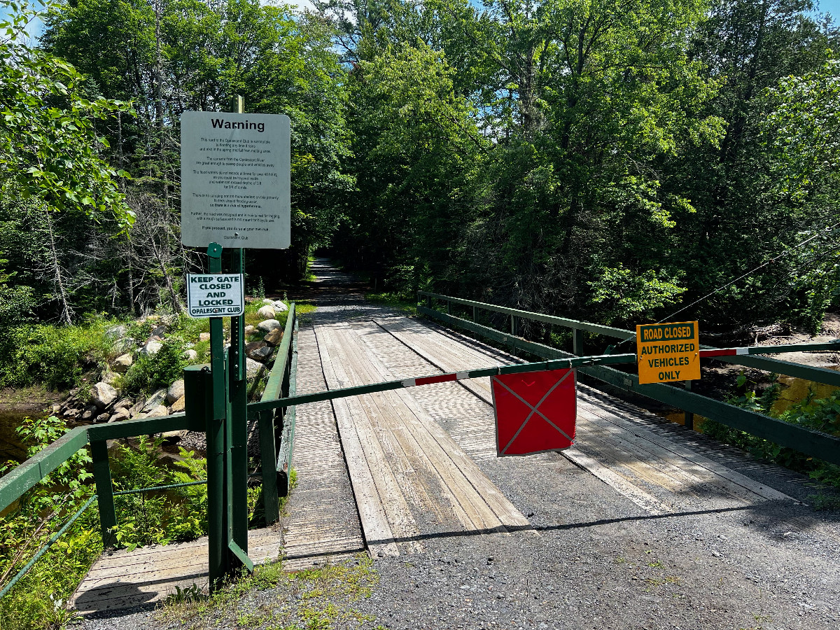 The second gate that I encountered, 2.92 miles from the point (my closest approach)