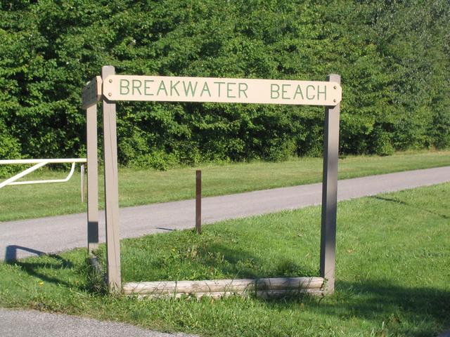 Breakwater Beach - Geneva State park