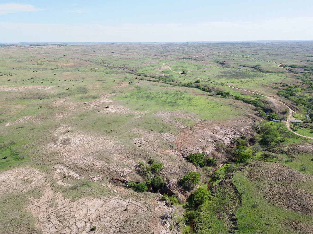 View South (along the Oklahoma-Texas state line) from a height of 120m