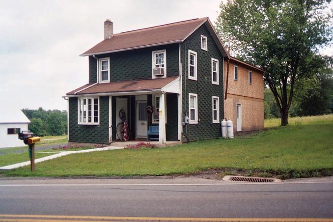 House near the confluence.