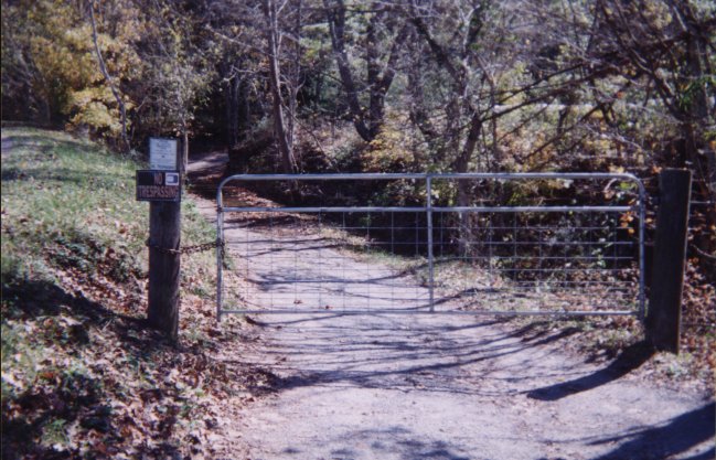 Gate blocking entry to valley with degree confluence point