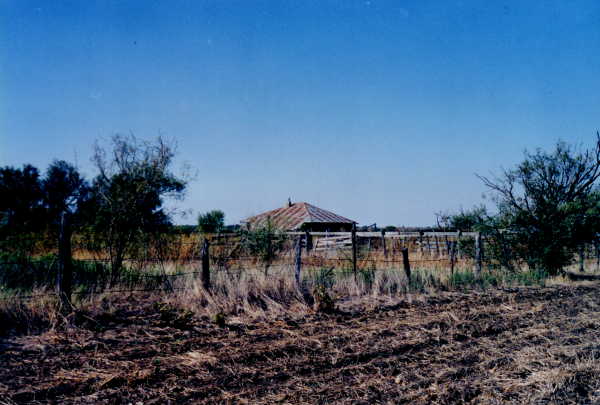 Abandoned house just to SW