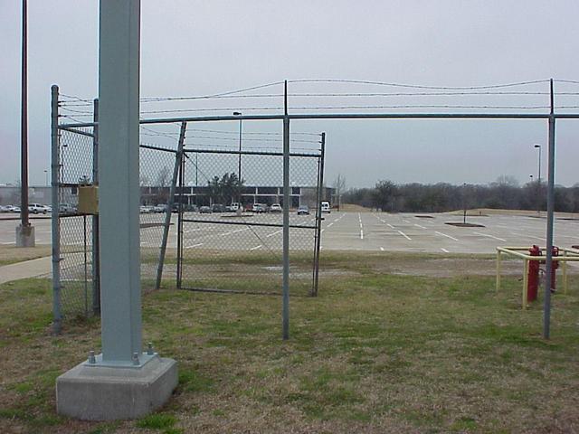 View to the west from the confluence of 33 North 97 West.