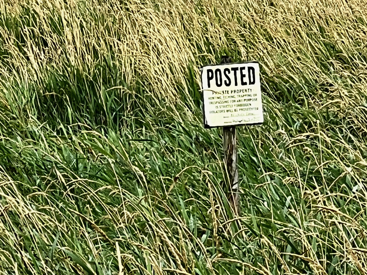 Close-up view of the sign posted at the Degree Confluence Point