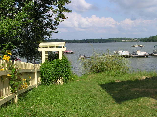 A view of Lake Riple from near the confluence point