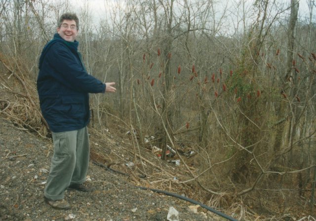 Another delightful roadside surprise...an impromptu dumpsite that doesn't appear on our topo map.