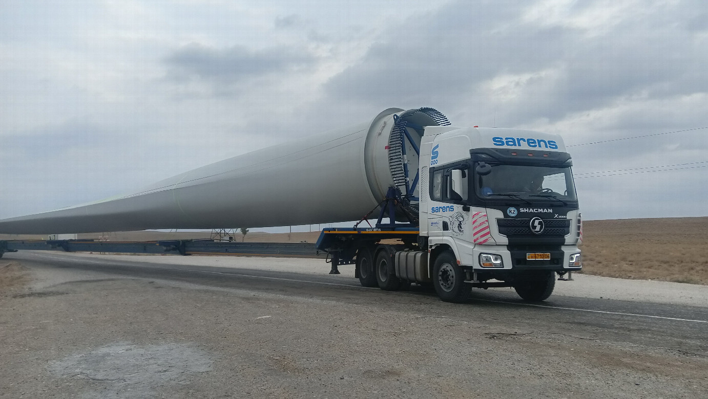 Wind turbine blades