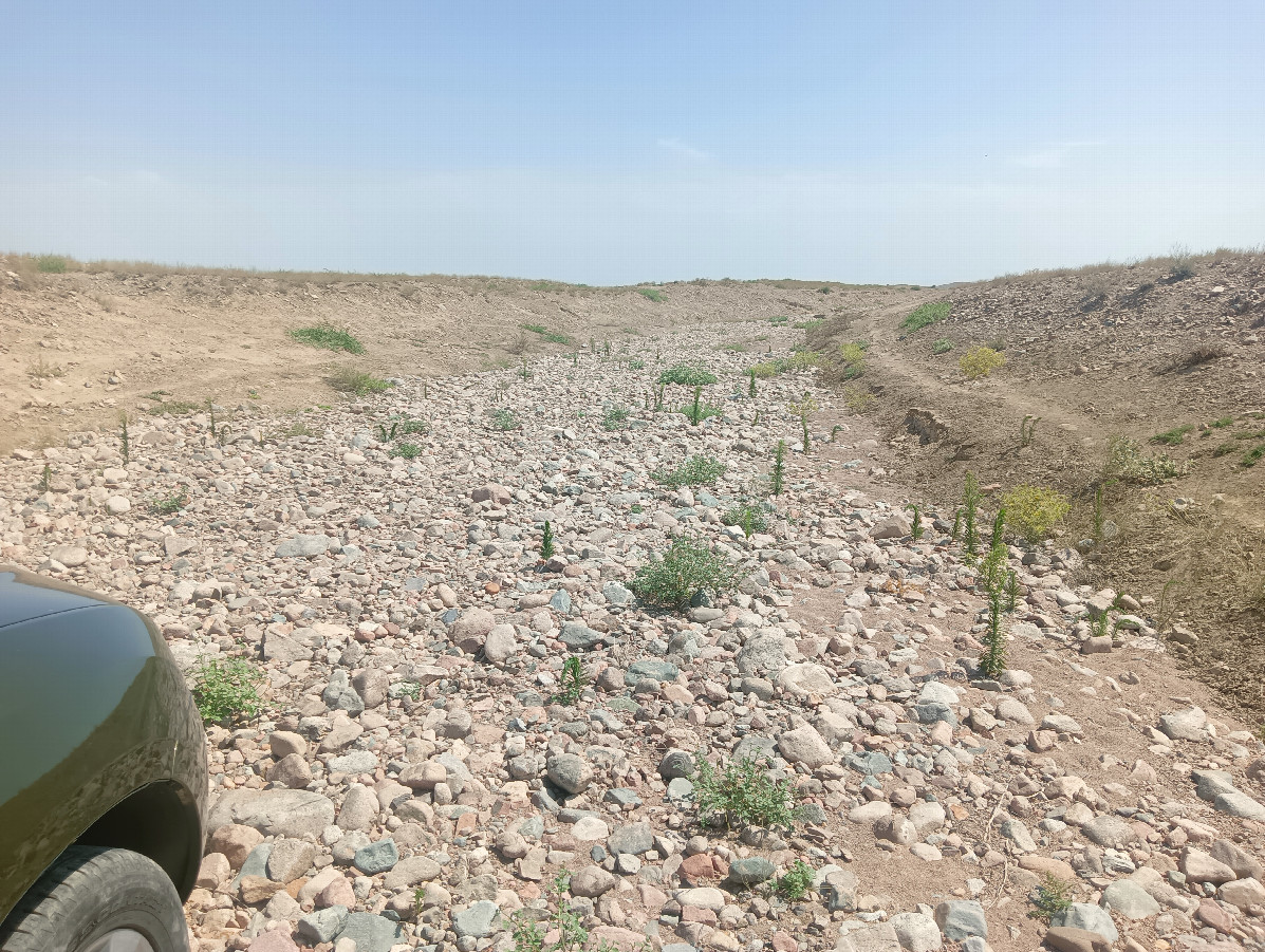 Flat to exit canyon / Пологое место