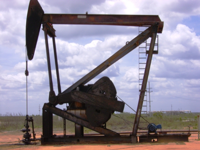 Balancin, Oil Extraction Machine Nearby The Confluence