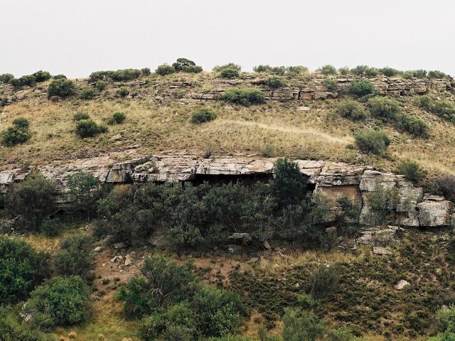 Skilderkrans - Overhang with bushman paintings